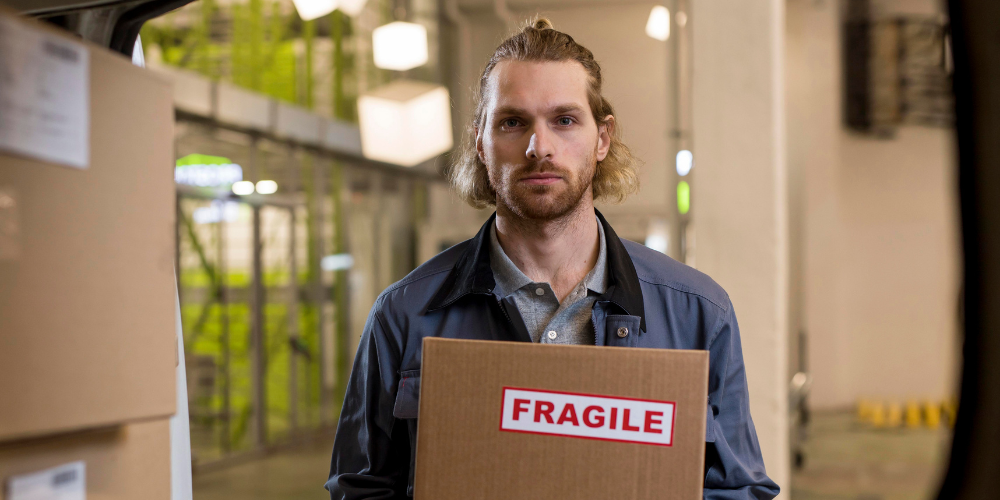 How Movers in Dubai Handle Fragile and High Value Items